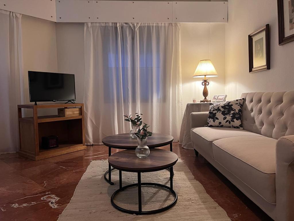 Apartamento Turistico R. Gonzalez Abreu Seville Exterior photo